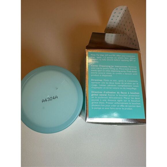 Kate Somerville HydraKate Recharging Water Cream Moisturizer 50ml - Picture 3 of 5